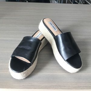 Size 7 Steve Madden slides